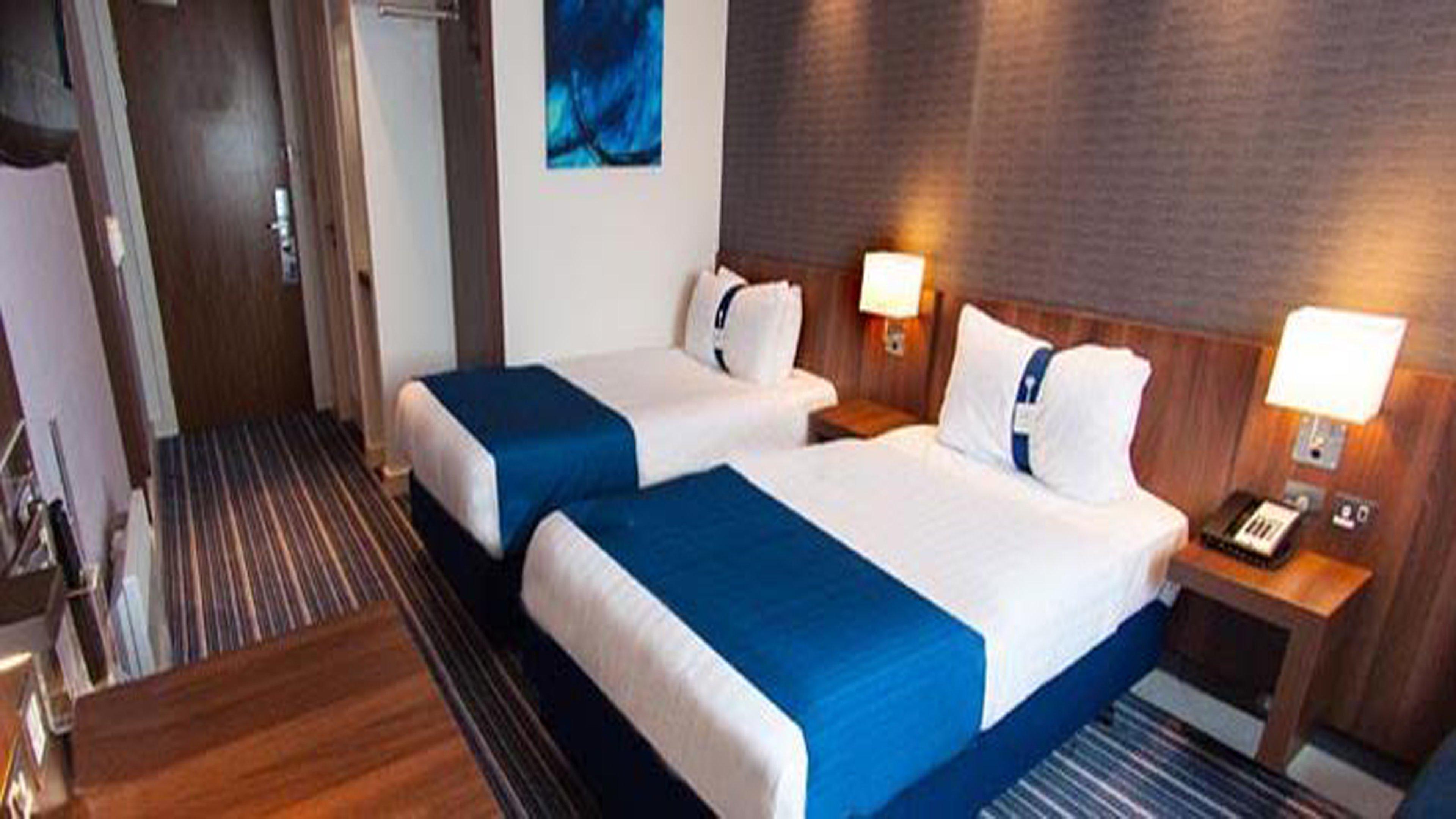 Holiday Inn Express Liverpool Hoylake, An Ihg Hotel Zewnętrze zdjęcie